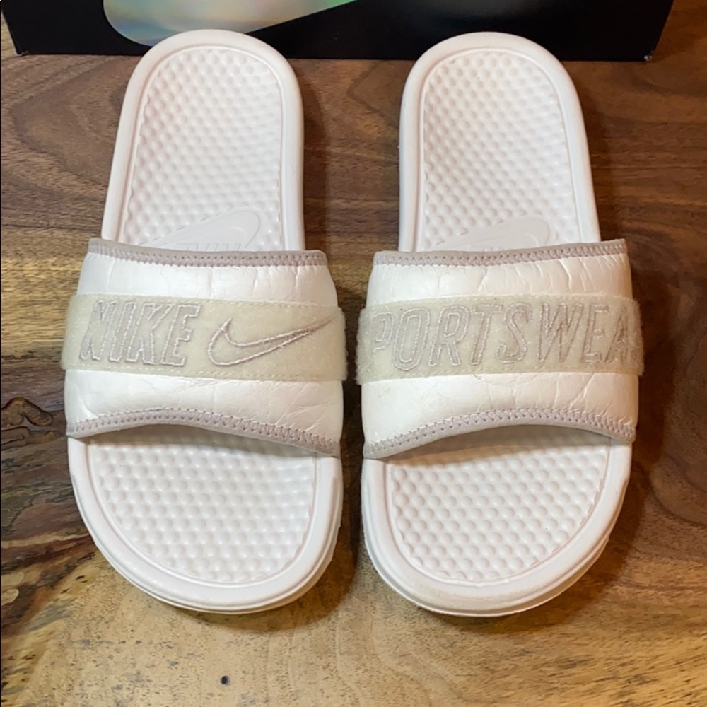 nike velcro letter slides - Picture 2 of 5